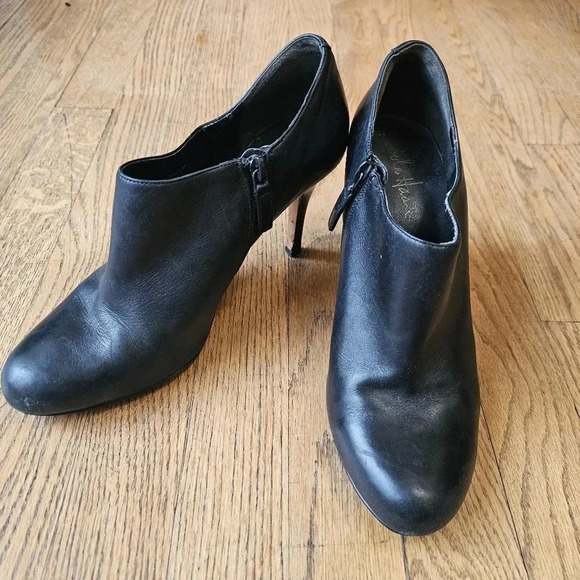 Cole Haan booties size 9B - Picture 1 of 5
